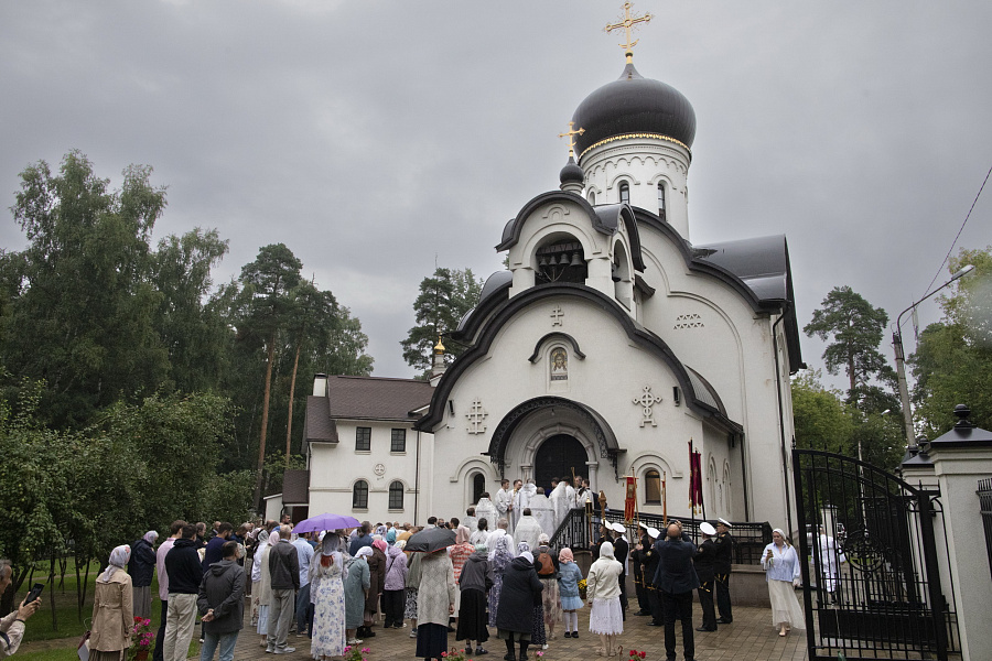 Великое освящение храма праведного Феодора Ушакова в Купавне